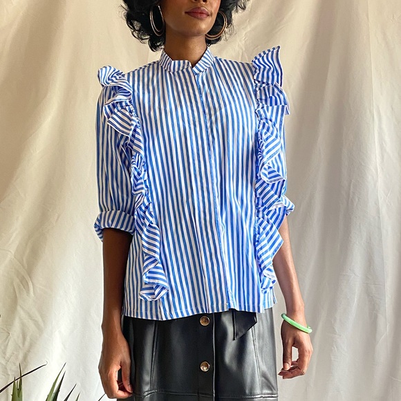 Brand new Stripped top with ruffles in the front - Picture 1 of 3